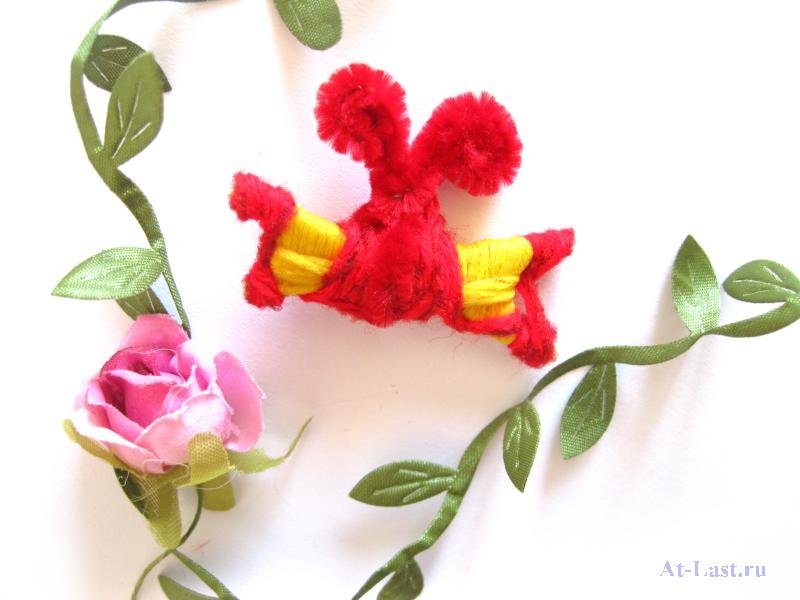 webdas1's tweet image. goo.gl/Zfvk31 Публикации на тему как сделать. Как сделать бабочку из синельной проволоки и ниток. #сделать #бабочку #проволоки