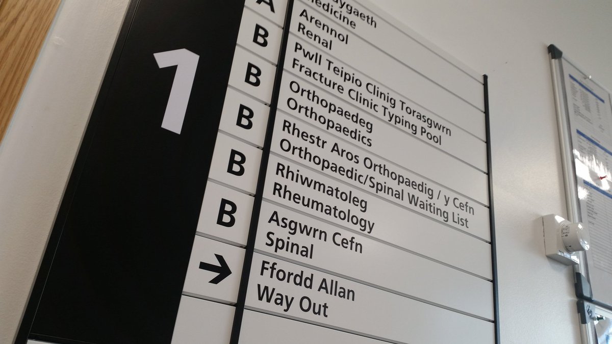 SxSwansea's tweet image. A busy day installing various #internalsigns &amp;amp; #externalsigns for @ABMhealth #MorristonHospital in the glorious sunshine today #signsexpress