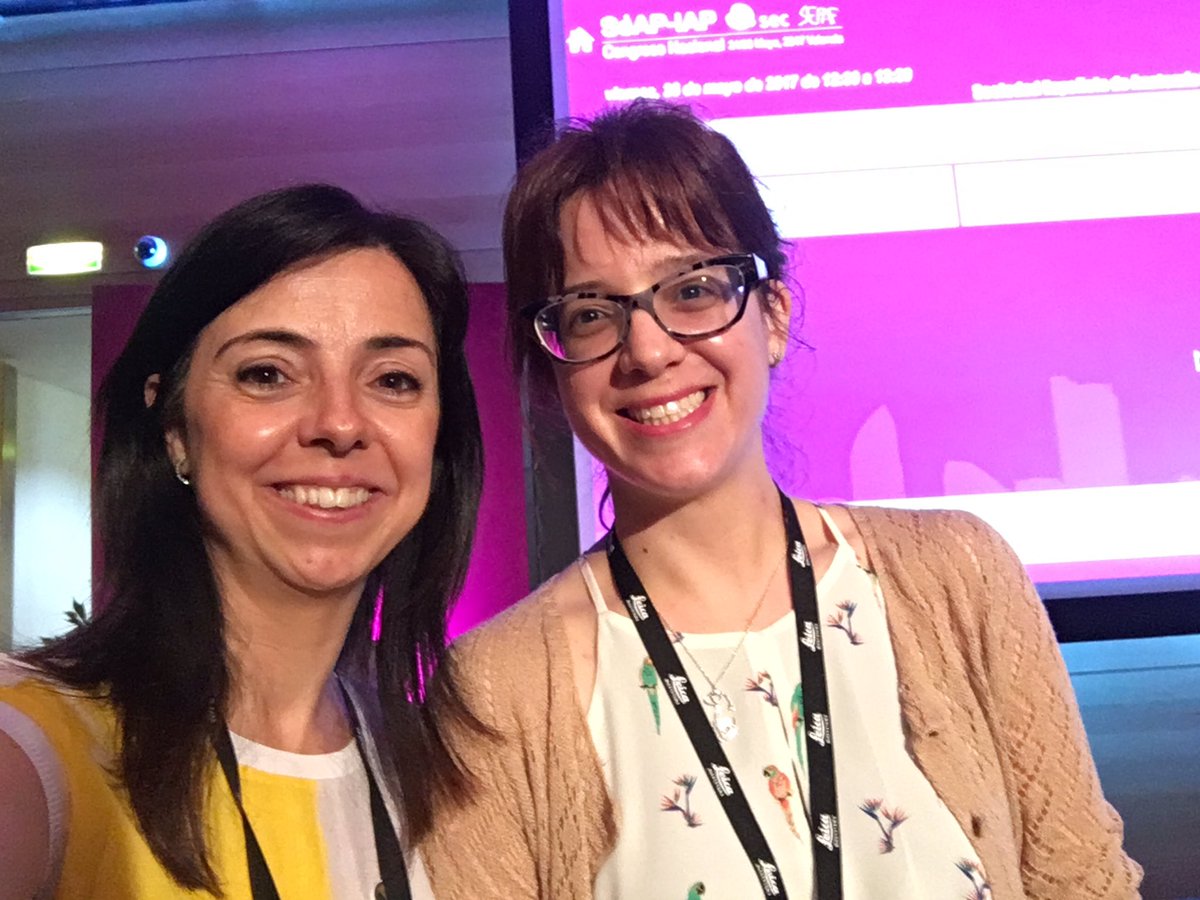 lara_pijuan's tweet image. Sefie #mottirl con @ElviraGlezO en Valencia #SEAP2017V
