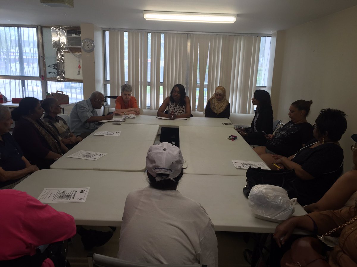 Advocation at 4301 Kingston rd! The province is granting 8.5 million dollar retrofit of the premises! <a href="/MitzieHunter/">Mitzie Hunter</a> <a href="/TOHousing/">Toronto Community Housing</a> <a href="/SoulRDamon/">Soul-R Damon</a>