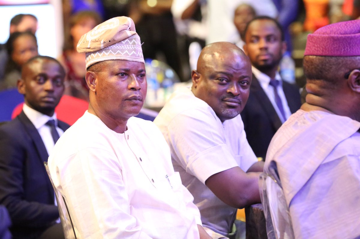 wasiu_eshilokun's tweet photo. At the @RhumblesinLagos charity boxing matches in commemoration of @Lagos_50 Anniversary. #RhumblesInLagos https://t.co/8UQIktmXnK
