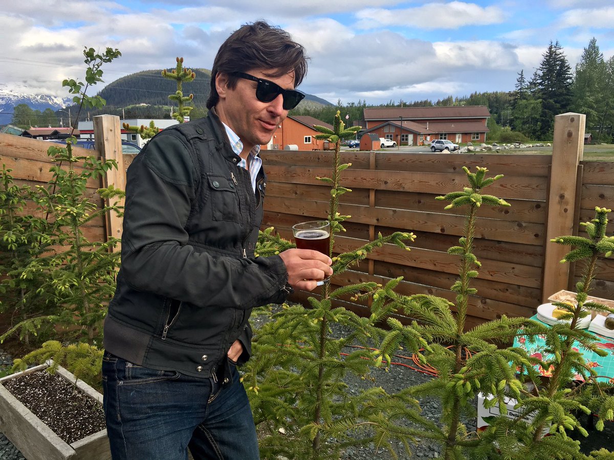 yukonhusky's tweet image. Enjoying a #SpruceTip Ale amongst the spruce tips! @HainesBrewing  @VisitHaines  #brewfest #travelalaska #haines #alaska #beer