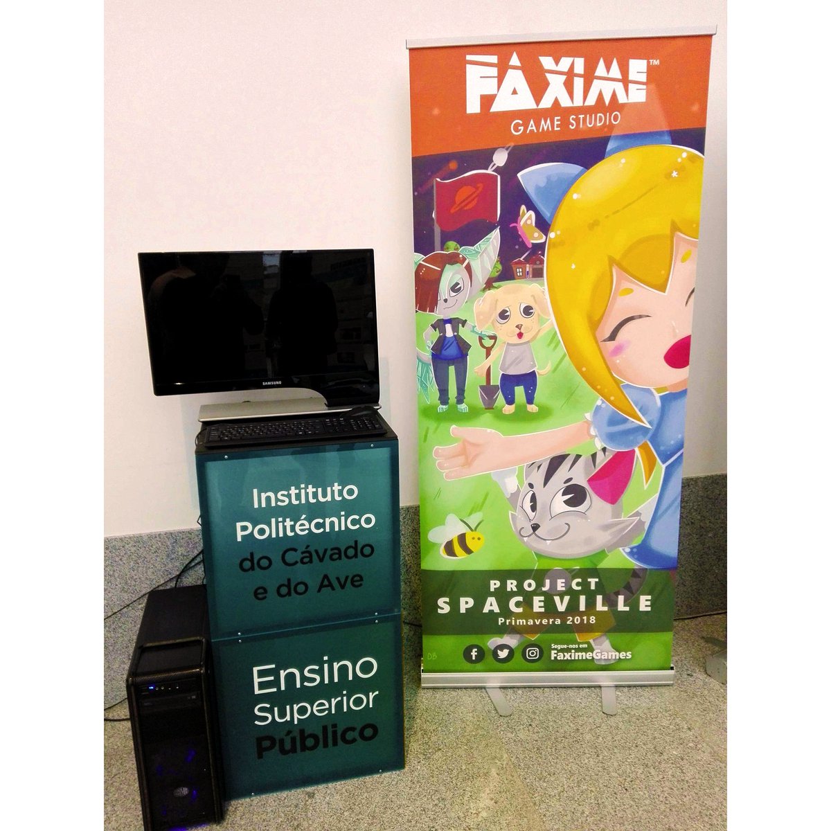 faximegames's tweet photo. Getting ready to show off a prototype of "Project SpaceVille" to our friends at #IPCA! #FAXIME #startupbraga #gamedev #indiedev #OpenEST https://t.co/rf5hT64Jrl