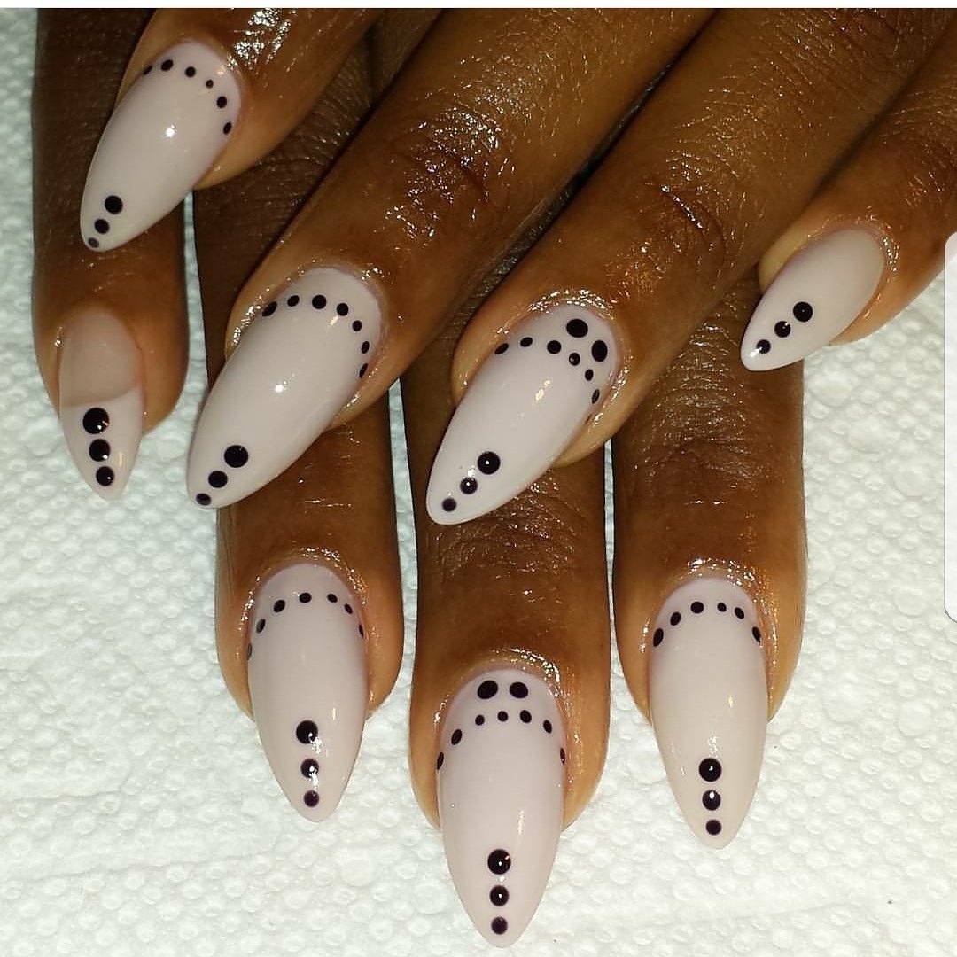 LacQrd's tweet photo. Almond nails ❤
#nailartist #nailsnob #nailsonpoint #nailblog #nailedit #nailsdid #maniinspo #polkadotsnails #dottednails #naillife #nailfie https://t.co/WgYF13YPp1