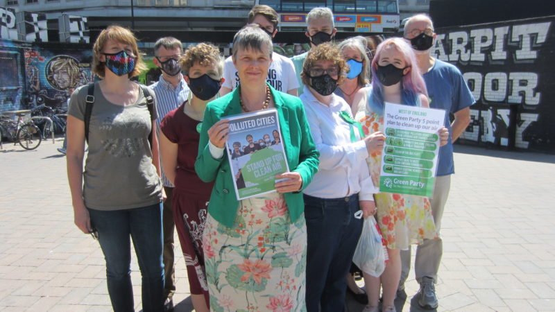 bristol247's tweet photo. Air pollution will claim the lives of more than 700 people in Bristol by 2021, according to a report by Green MEPs: https://t.co/ctkrKPLGdC https://t.co/a6wPs54HFa