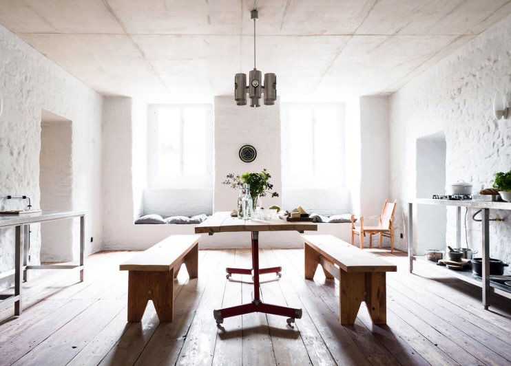 MsChristineMay's tweet photo. A lovely minimal country home in Berlin https://t.co/2HkGnQ819O #Interiors #interiordesign #summer #minimalism #style https://t.co/RawrqE7qmR
