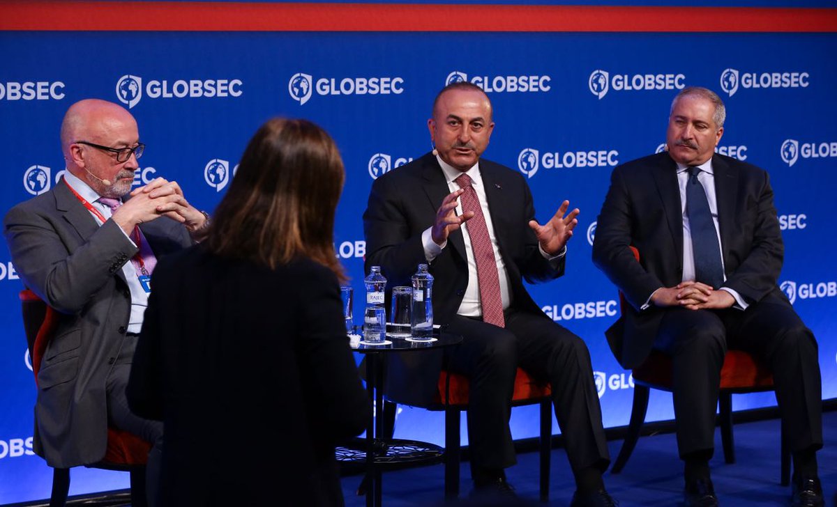 MevlutCavusoglu's tweet photo. Underlined need for political solutions for stability&amp;success in combating terrorism #GLOBSEC2017 "Homegrown Solutions for Middle East” https://t.co/elJnfWa5Te