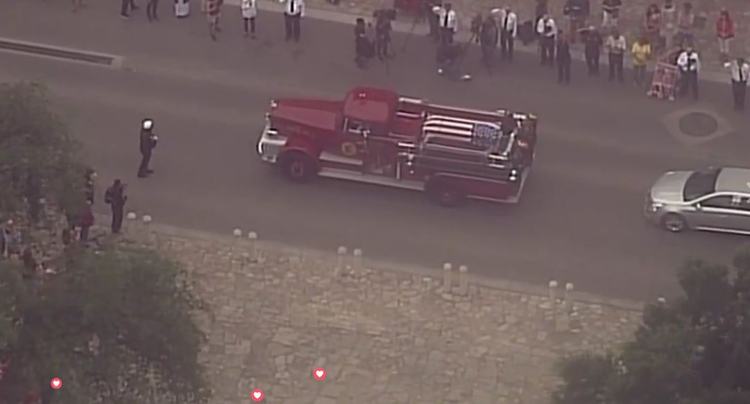 News4SA's tweet photo. Deem family procession passes in front of the Alamo #standwithsafd https://t.co/VXDQYH7bne https://t.co/cbTFLN5c7A
