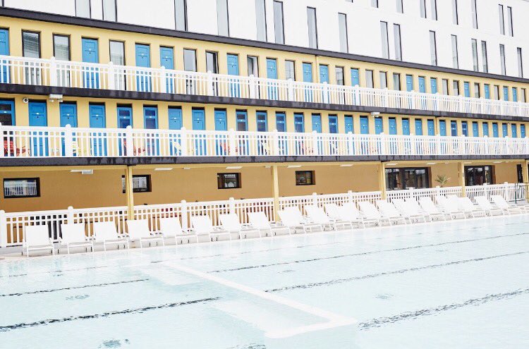 Dreamy location right now 🙌🏻👙☀️#Sunny #SummerIsHere #Pool #Chatelles