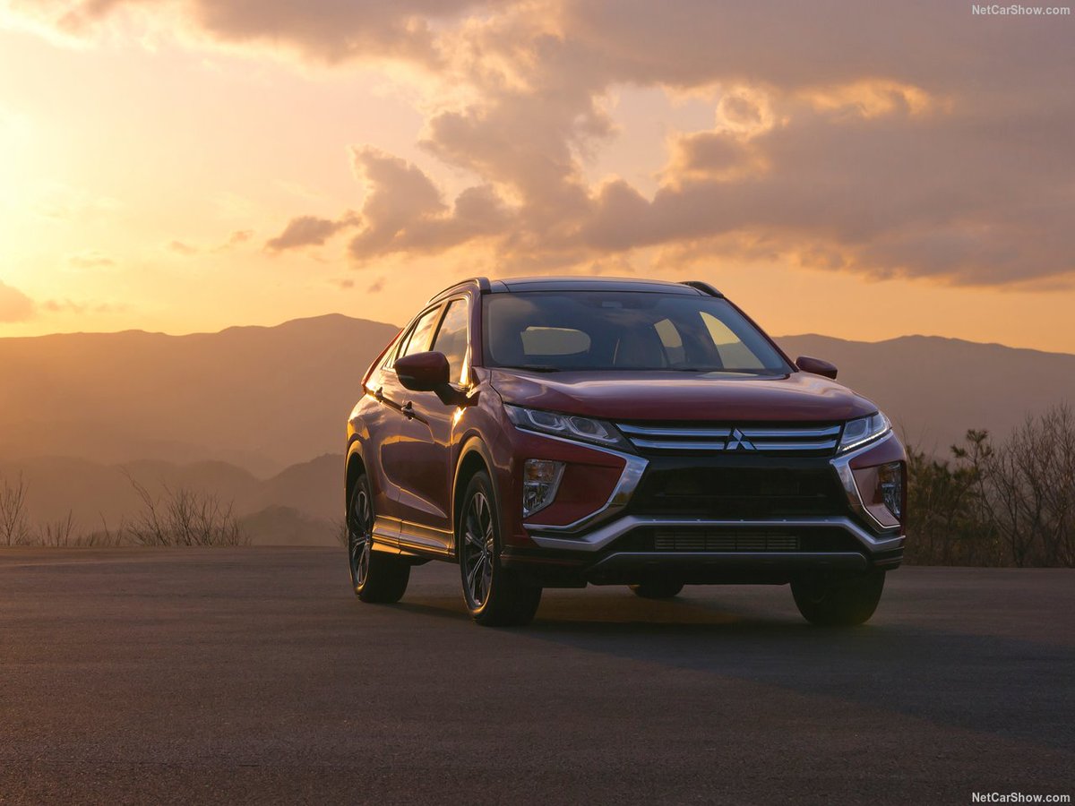 Mofler_com's tweet photo. A finales de este 17 lo veremos rodando, pero en #Mofler ya lo tienes :) #Mitsubishi #EclipseCross #motor #novedades https://t.co/CNjIDAiUDS https://t.co/9fW2F4kUGp