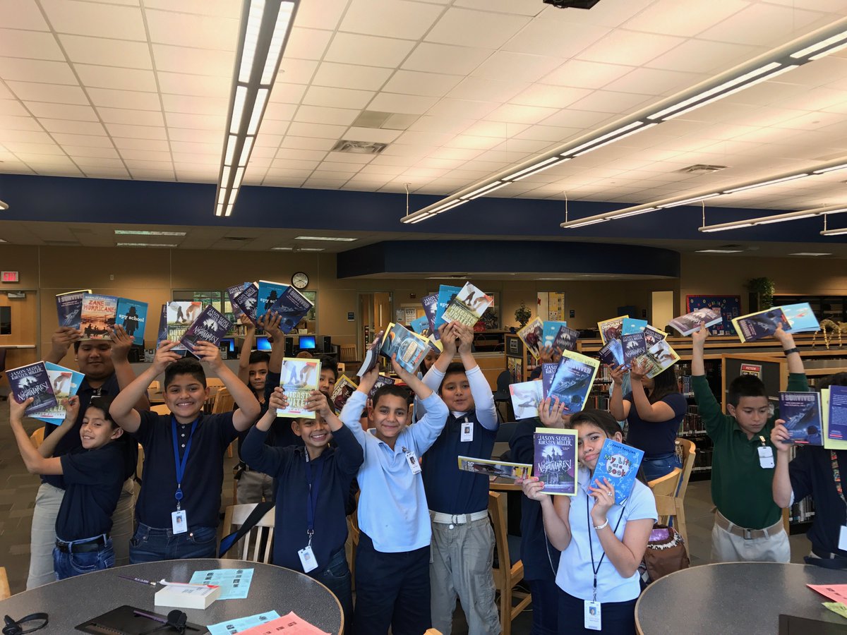 de Zavala MS Library tweet media