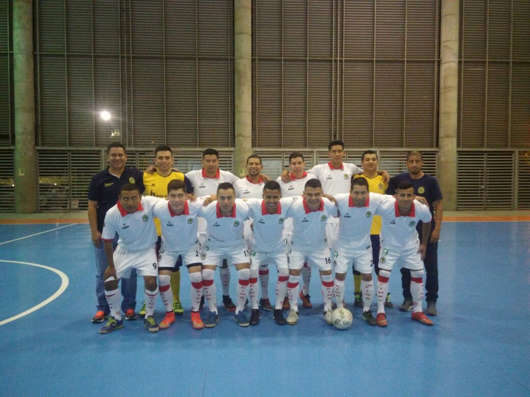 Sergiotrochez14's tweet photo. Seguimos trabajando por un Cupo @LigaArgosFutsal @FCFSeleccionCol @Dimayor  #ElFutsalEsNuestro   💪⚽️  @AtleticoCauca (1) #CondorFC (0) https://t.co/C9YuUexjkj