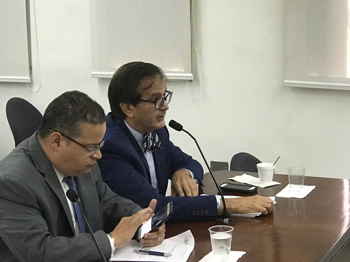CamaraConPR's tweet photo. [AHORA] Depone ante la Comisión de lo Jurídico el Dr. José Rodríguez Orengo, en su carácter personal. #PC818 #Cannabis Medicinal https://t.co/L60mzoDEIi