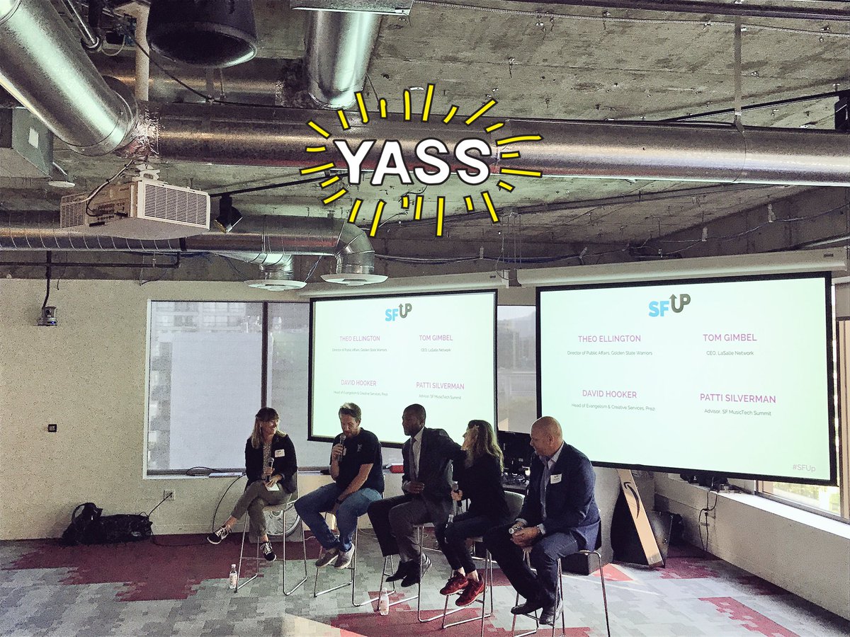 alypavs's tweet photo. 🎤🙌🏼😻 @RachyMills moderated a great panel last night about finding passion @ work #SFUp https://t.co/VDJRlapJx5