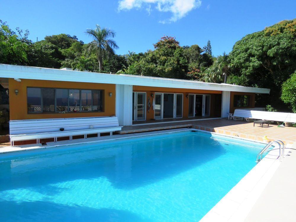 davidjonesvi's tweet photo. https://t.co/R3YQ86SLjJ

What more could you ask for? Including low price of $649K

#pool #solar #greatroom #generator #apartmentincome https://t.co/Tr14QsOQ9k
