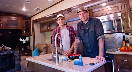 🇨🇦 | Come along for the ride as <a href="/chefchuckhughes/">Chuck Hughes</a> and @lebremnermtl roll into Southern Ontario tonight at 7PM ET on @FoodNetworkCA