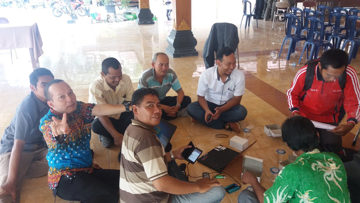 Cepu2017's tweet photo. Koordinasi antara PKH, TKSK, dan Pendamping Desa di Pendopo Kec. Cepu Guna Penciptaan Iklim yang Kondusif di Lingkungan Kerja https://t.co/E69qkKMFMa