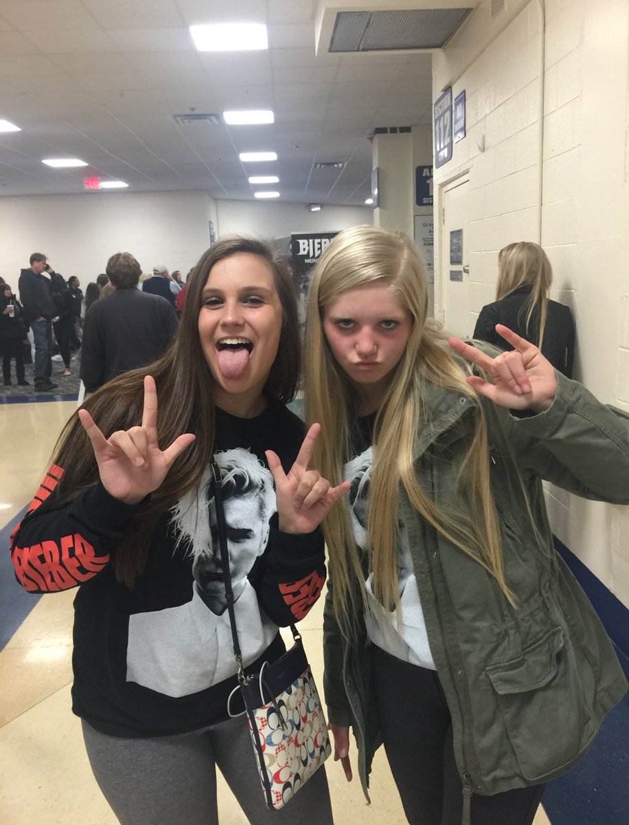 jennjacq14's tweet photo. Rocky you are 16!!! Hbd thanks for putting up with me all these years, also I hope we are friends until enchiladas fly 😉 https://t.co/9p6OAkywbv