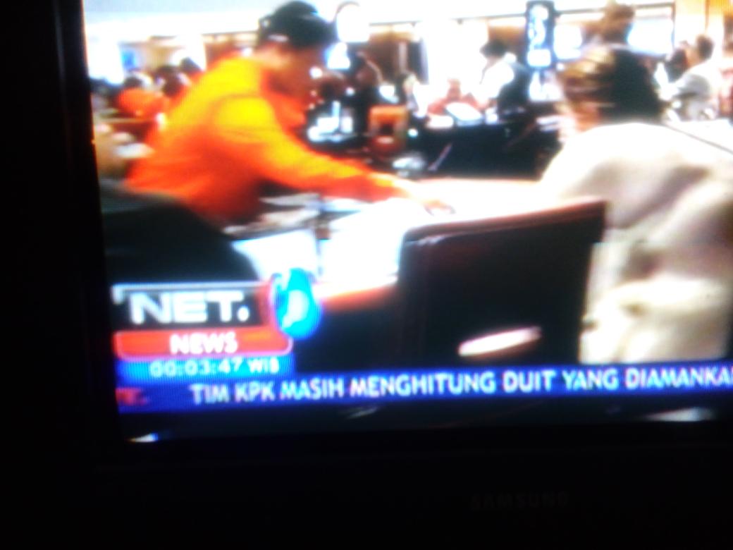 Running textnya agak2 gimanaa gituu <a href="/netmediatama/">Netmedia</a> <a href="/OfficialNETNews/">Official NET News</a>