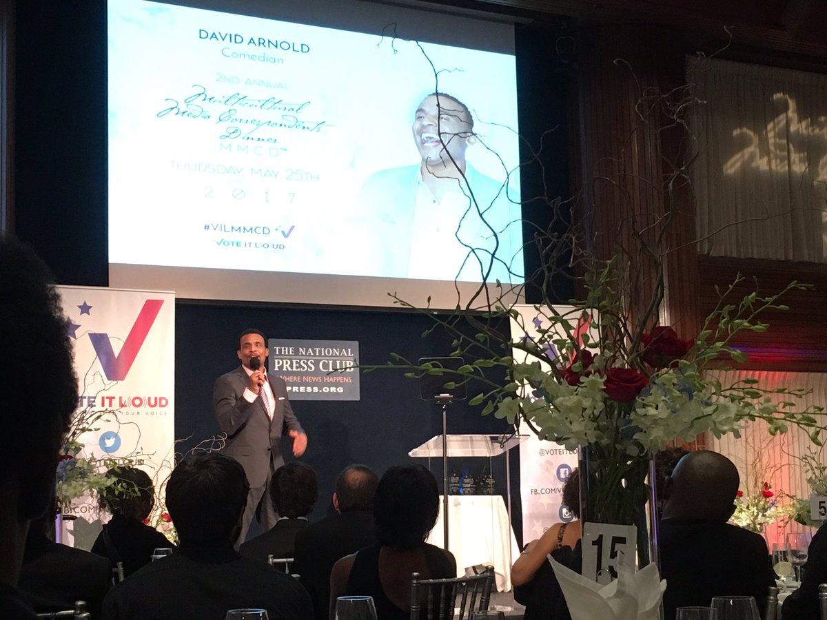 SuzGamboa's tweet photo. CORRECTS: @DavidAArnold, says his daughter offered alternative facts when he asked if she was eating the popcorn. #MMCD #VILMMCD https://t.co/r1aWv9SeSm