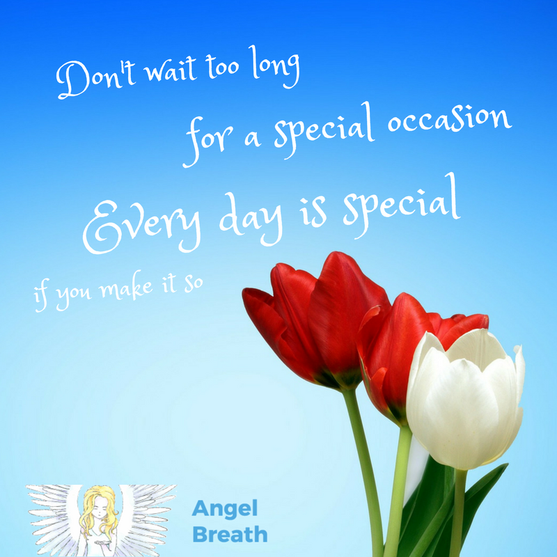 Angel_BreathUK's tweet photo. Have a safe #weekend, everyone! May your #Angels #bless you x https://t.co/bFkoMrInup