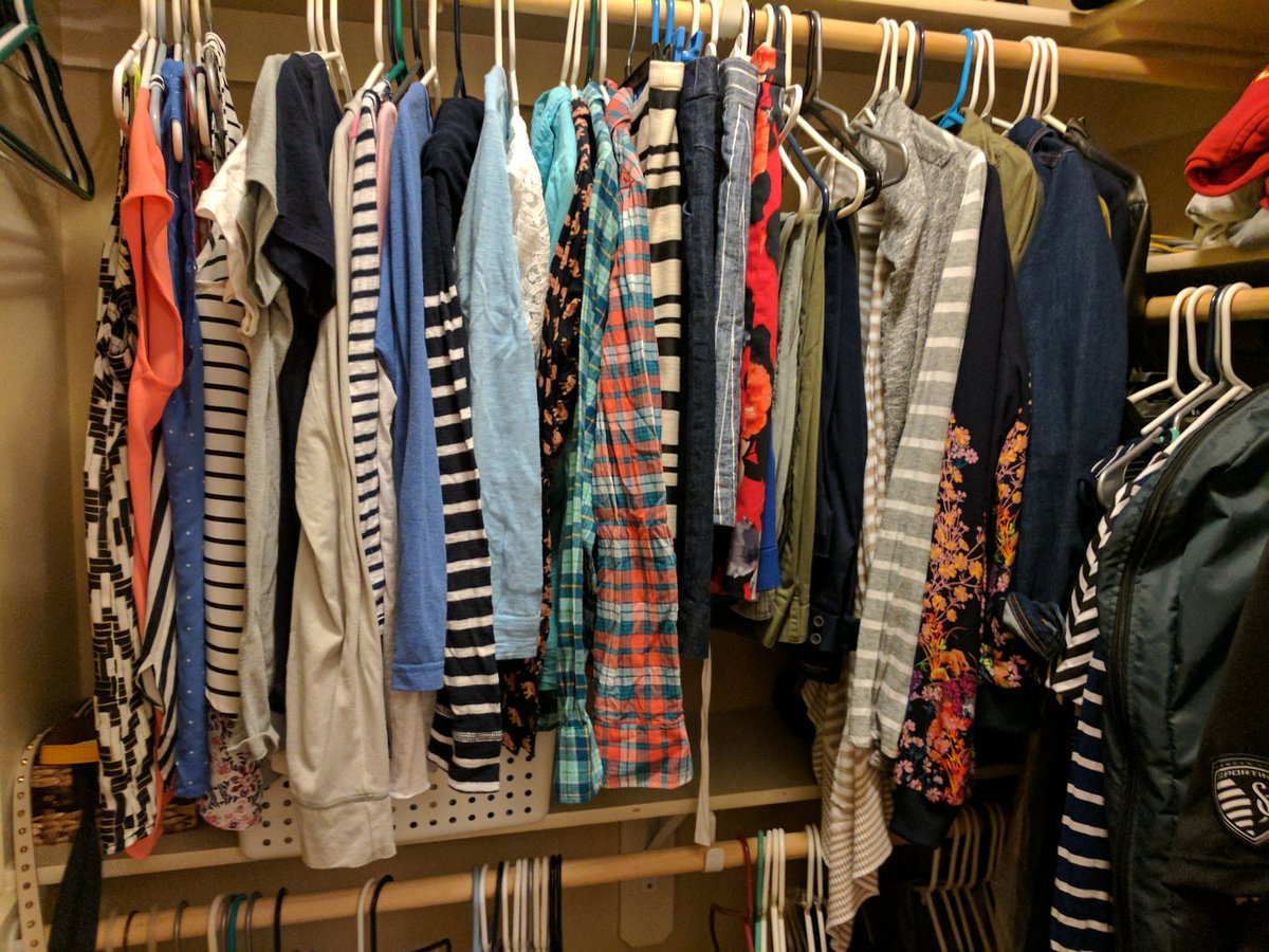 bjvsummer's tweet image. #closetcleaning #sonotfun