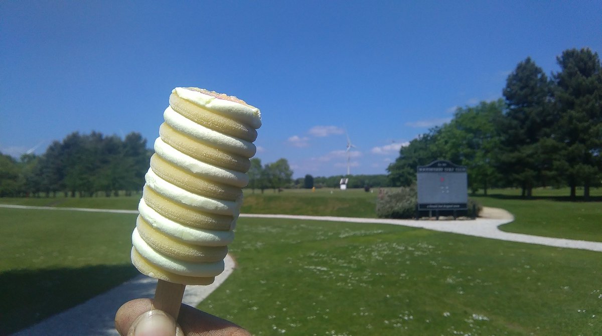 ashthegrnkeeper's tweet photo. @peter_levy @KeeleyDonovan the warm weather today resulted in a mini twister on the golf course today! Lookly no-one hurt 😉 https://t.co/IIaENw7x7w
