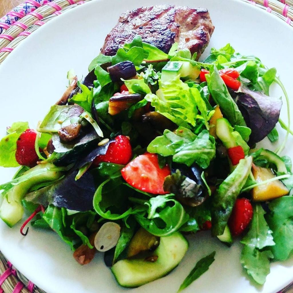 LeontienGlobal's tweet image. Enjoying dinner!
. . . . . . . . .

#healthylifestyle #greenenergy #fitmovement #goodvibes #healthandwealth #fitmu… ift.tt/2qnBniW