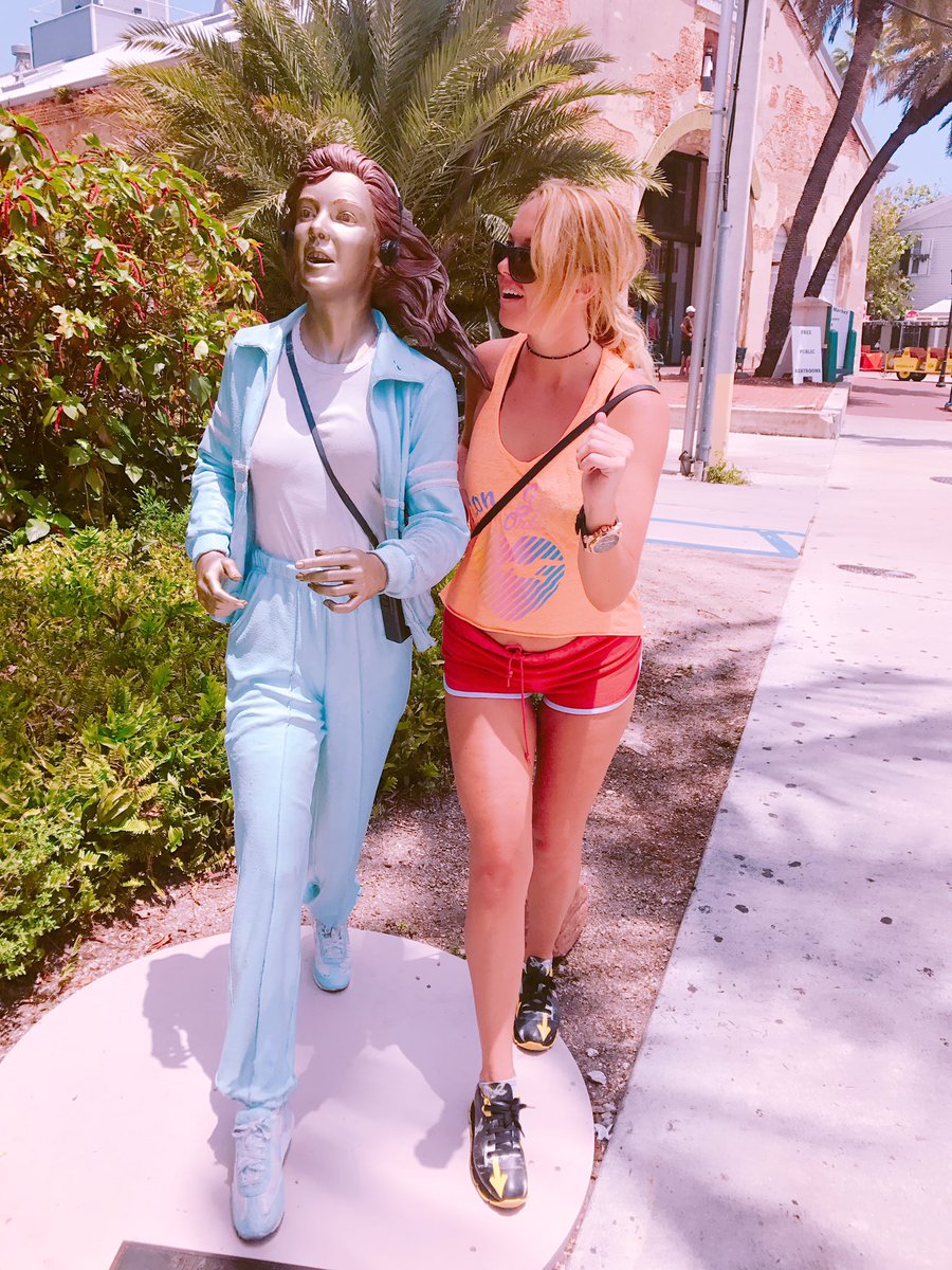 Kristyn Caddell On Twitter Nice To See I M Not The Only One Running On My Keywest Vacation Nike Justdoit Runningwild