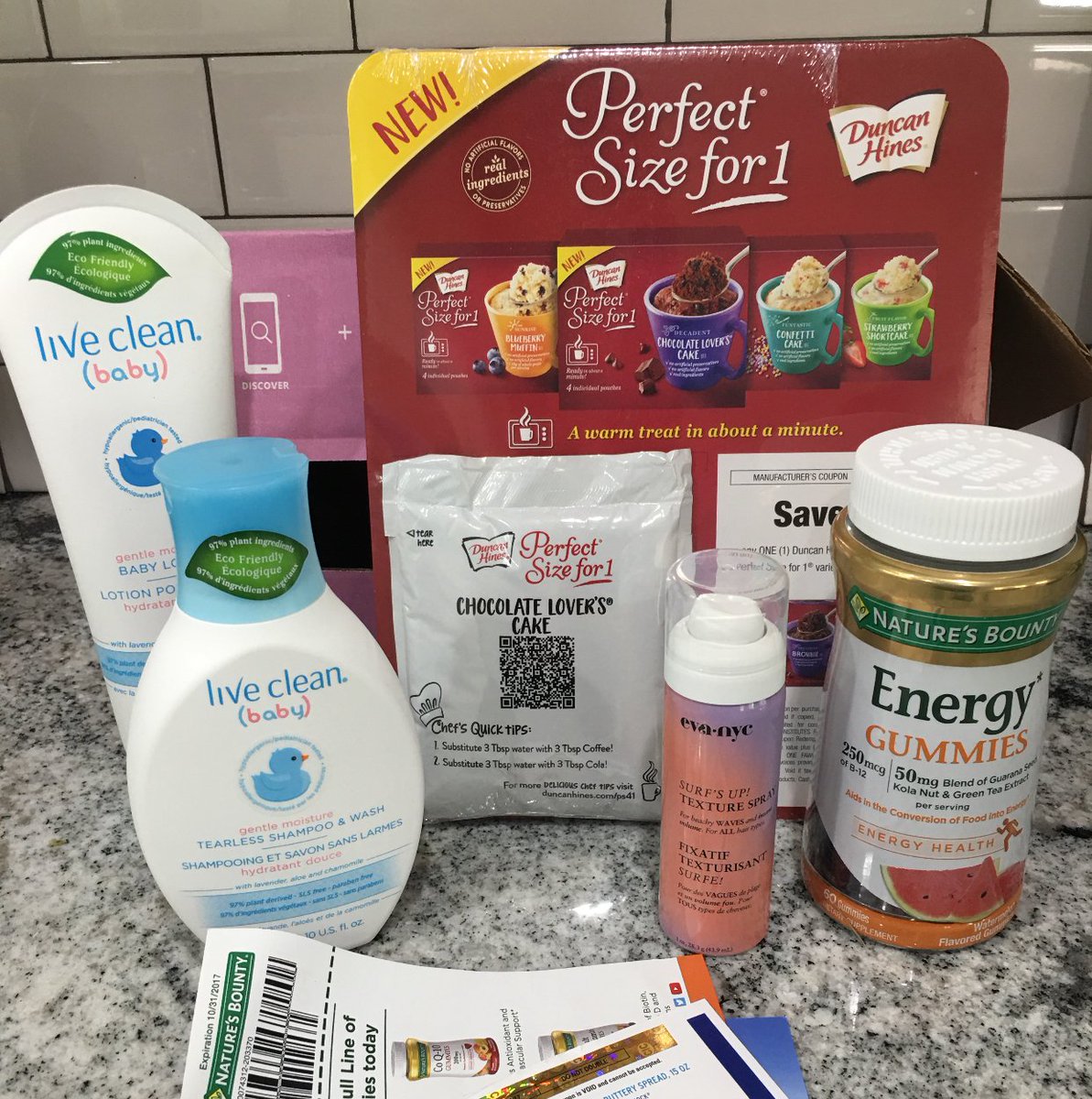 SandeeCoules's tweet photo. Excited to try these FREE products!! Thank you #Influenster #duncanhines #howperfectisthat #livecleanmoms #countrycrock  #betteroffhealthy https://t.co/AyIVqSUVkc