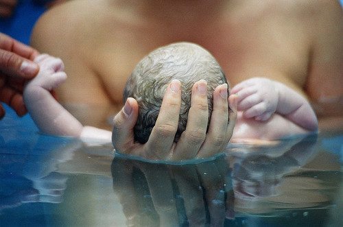 smolyneux9's tweet photo. Fab Water birth study day @HinchHospital thank you @dianne garland. #borninwater #waterbirth @HinchMidwives @femmidwife @BirthCambs https://t.co/8PNaVizfci