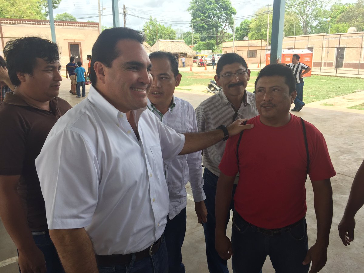 JesusCVidal's tweet image. Me encuentro en Tzucacab donde se hará entrega de semilla certificada de maíz de la variedad Sac-Beh y Chichén Itzá a productores maiceros