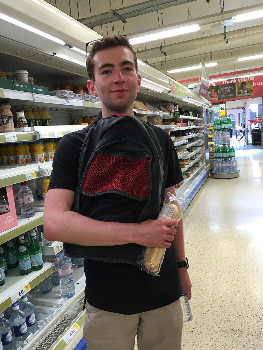 CabbageOfficial's tweet photo. @JHart_96 The victim himself @connor_kavanagh https://t.co/fuSMFPyvPs