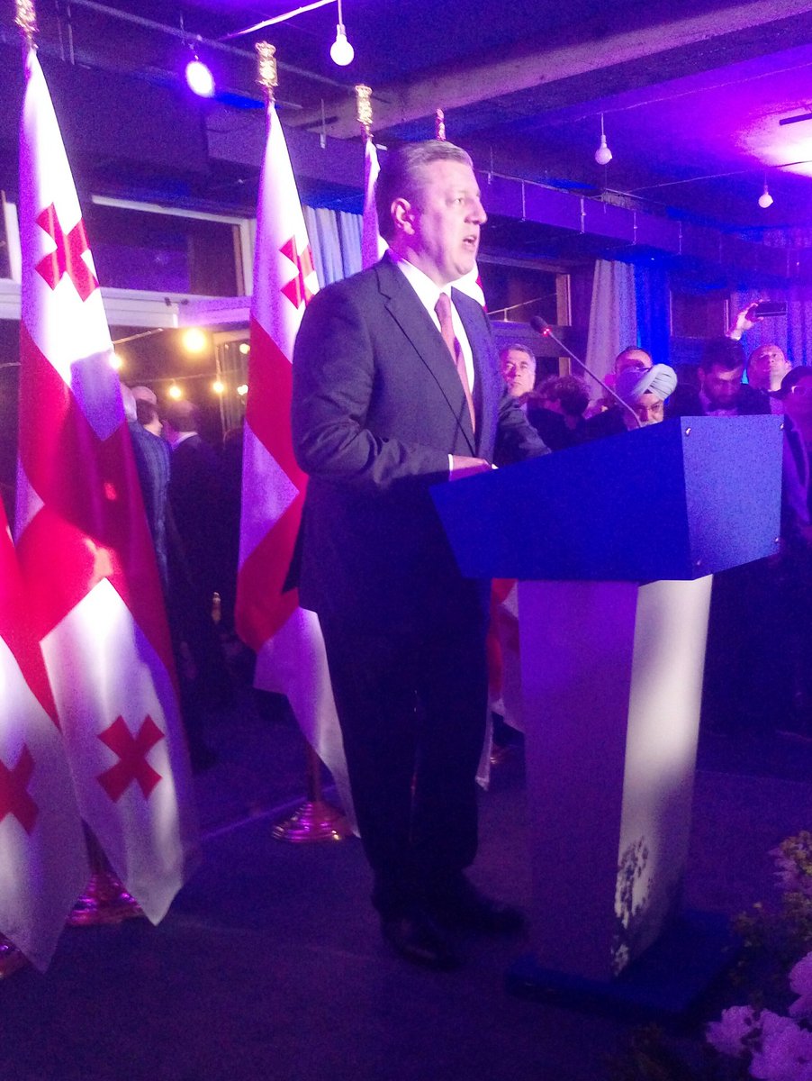 DavidDondua's tweet photo. #Georgia President @MargvelashviliG and PM @KvirikashviliGi co-hosted state reception for @IndependenceGeo
#May26
#OurDay
#Rustaveli850 https://t.co/3pM1EUrQv0
