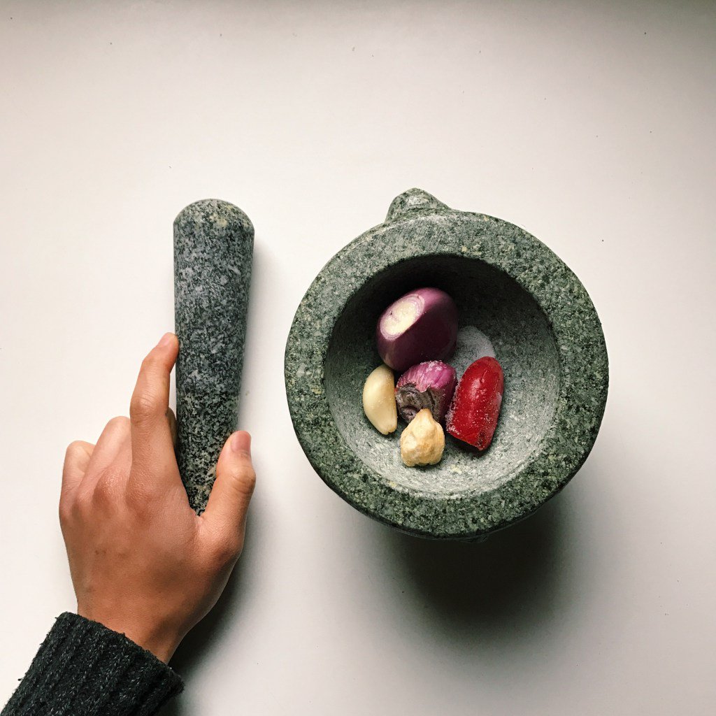 driando's tweet image. Sambal-ing : Making Indonesian Sambal driando.com/2017/05/26/sam…