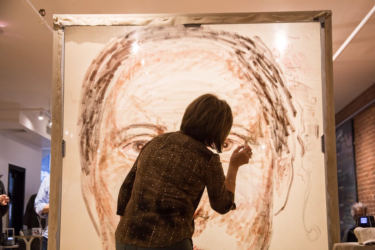 artofeveryone's tweet image. It's Friday! Go ahead and paint the town in any color you like. Happy Memorial Day Weekend everyone. #ArtOfEveryone