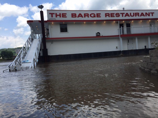 High water has cut  off access to The Barge restaurant in Charleston #EyewitnessWV https://t.co/CJX3FlhmnV