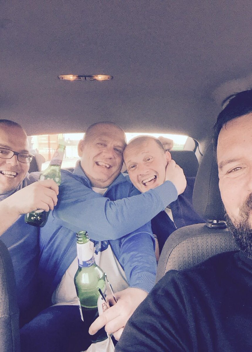 Andyjbro65's tweet photo. @pete_cole04 @mswro2012 @allthingsbfc @wayneg4 Reyt day art............taxi!😂 https://t.co/n0ANWUUH0N