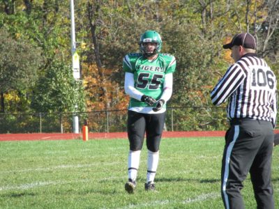 chatfootball's tweet photo. #CFCFPC (Central): DE Bowles hoping to get noticed by schools https://t.co/YEPyWTdWTB https://t.co/34FkGBxzFF