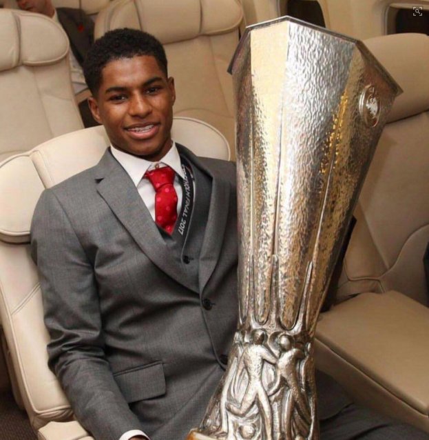 FootyAccums's tweet photo. Trophies won in the last 14 years:

Marcus Rashford: 🏆🏆🏆🏆
Liverpool: 🏆🏆🏆

Rashford only made his debut 456 days ago! 😳 https://t.co/V618R00GUB