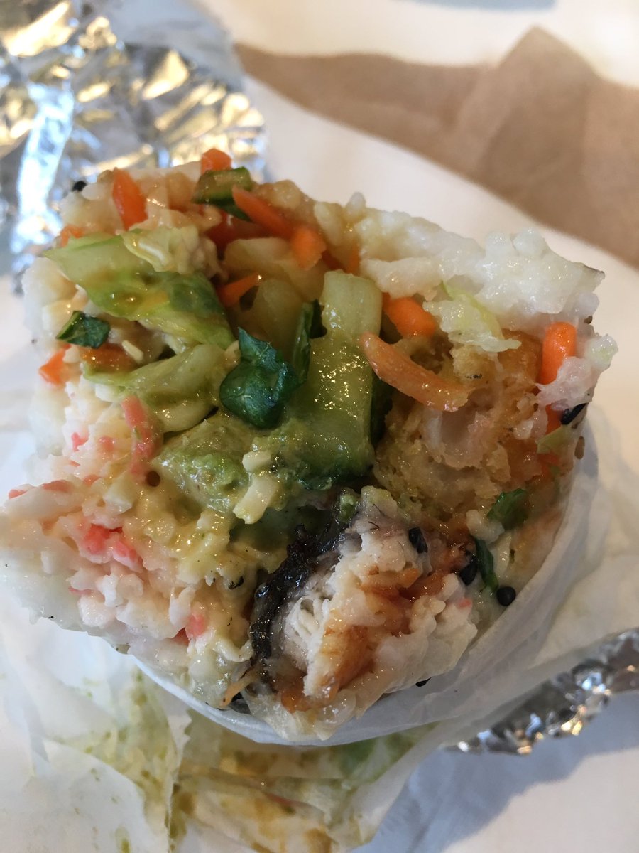 payabooya's tweet photo. @kometruck I ordered Godzilla burrito just now at 5th &amp; Minna, but there is no tuna in it. :'( Still taste good though. https://t.co/o72J05e0Tn