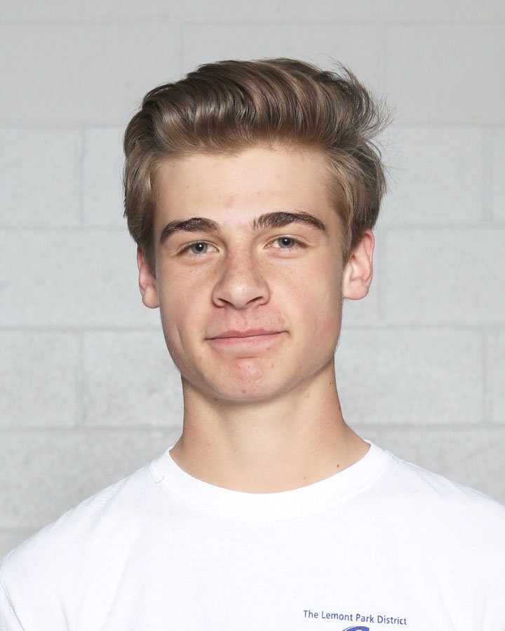 Good news! Lemont's David Lehenbauer cleared a personal-best 6'4" in the high jump at the state meet &amp; advances to the finals! #GoLemont