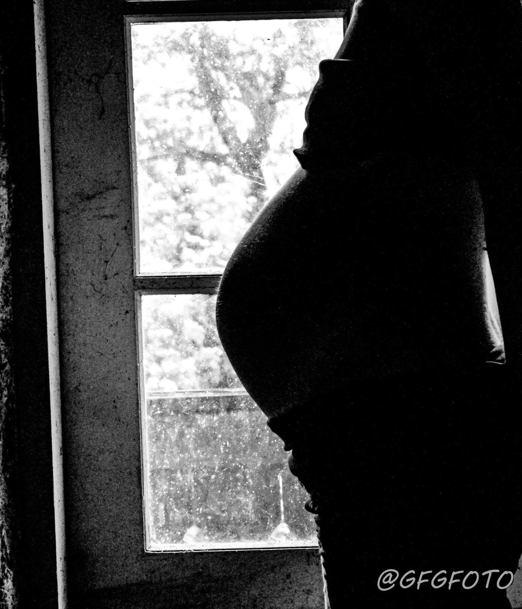 GFGFOTO's tweet image. @GFGFOTO #Schwangerschaft #Schwarz #Weiß #Babybauch #Canon