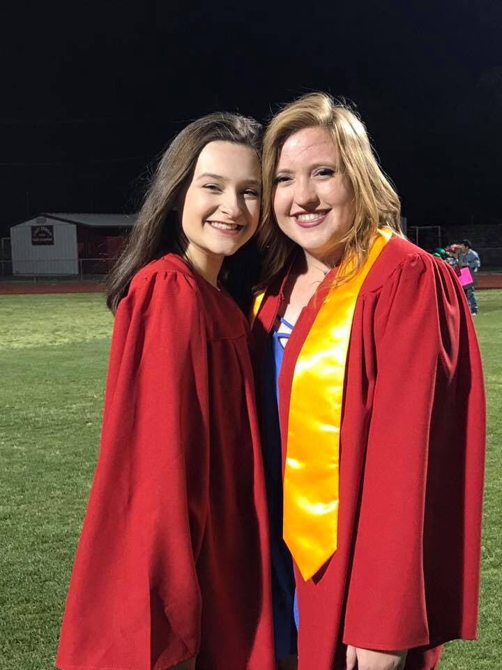 abikpeters's tweet photo. This feels unreal. See ya in 10 years DHS🎓🤙🏼 https://t.co/qMeCoRVpRT