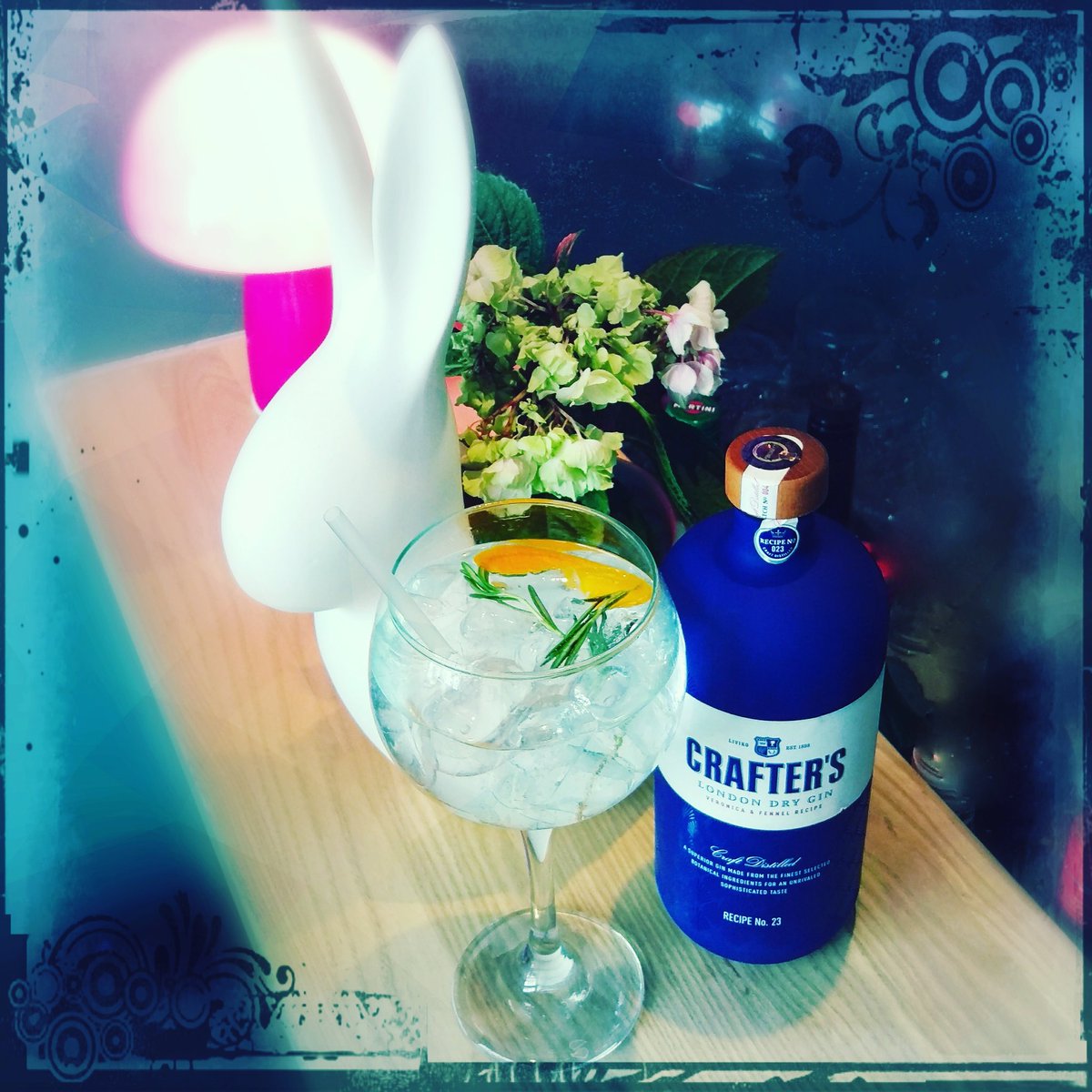 Gin_o_clock's tweet photo. Estonian Gin Crafters ๐
#itisalwaysginoclock #Crafters #CraftersGin #Liviko #GinAndTonic #SelfBar #selfbaar https://t.co/MKJOae80ej