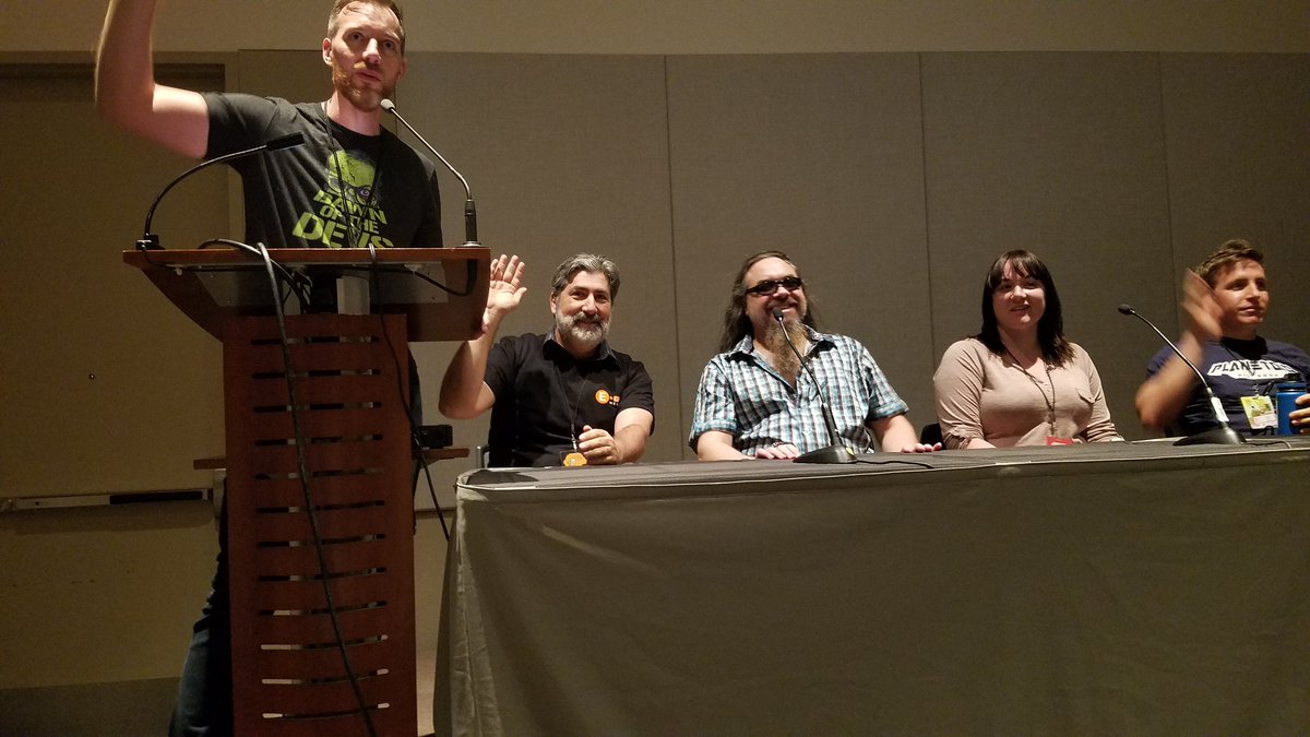 gamecolab's tweet photo. Swapping stories and advice on how to break into the game industry.
#PHXCC17 #SWVGS https://t.co/gAO6rPDEMf