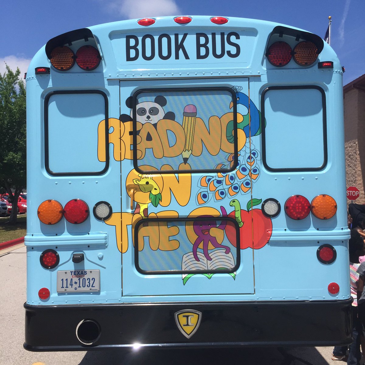 ToddBrekhus's tweet image. Promoting #Literacy with summer #Reading @ManorISD #ReadingOnTheGo Bus @myONreader  @PioneerCrossin1 @royce_dr @TrajanDeTejas  #edchat