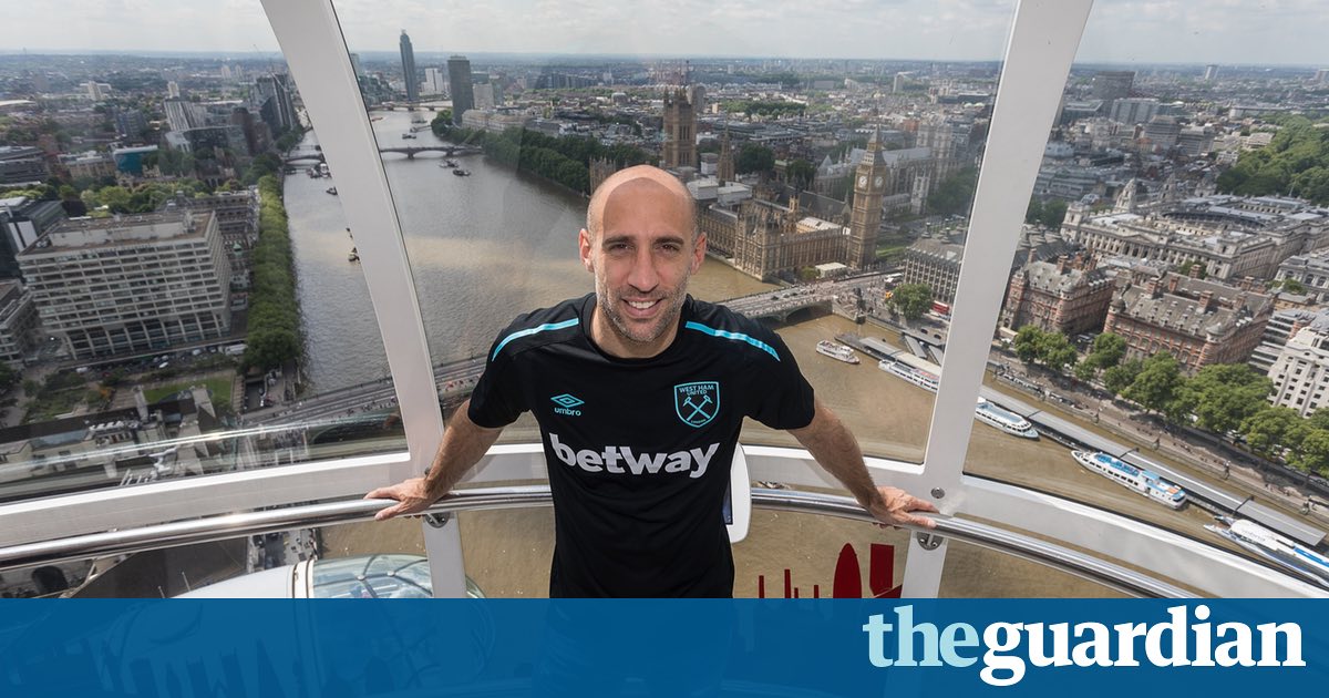 LrnMs12's tweet photo. West Ham sign Pablo Zabaleta after defender’s release by Manchester City https://t.co/wEssnXYufB https://t.co/mrnYHQ1dLQ