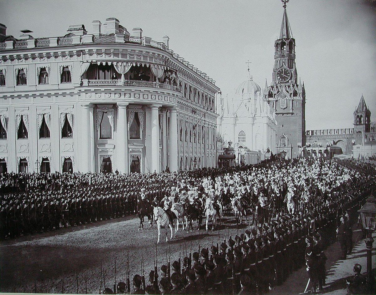 FilipBakery1917's tweet photo. @RT_1917 @NicholasII_1917 Our thoughts and prayers are with you, our emperor @NicholasII_1917 &amp; @EmpressAlix1917! #1917LIVE https://t.co/hEKct0JUmb