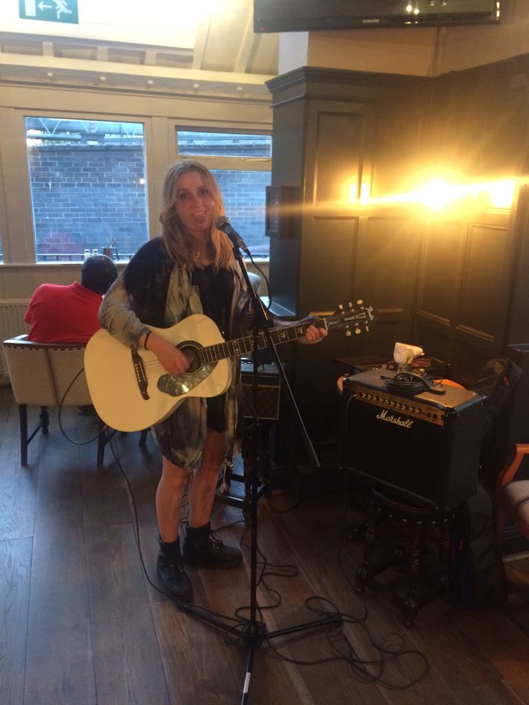 We have the amazing Wiktoria with us, keeping you all entertained till 11pm! #LiveMusic #Music #Singer #Guitar #Clapton #Hackney #Riverside